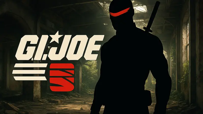 Логотип игры G.I. Joe Snake Eyes на фоне силуэта персонажа.