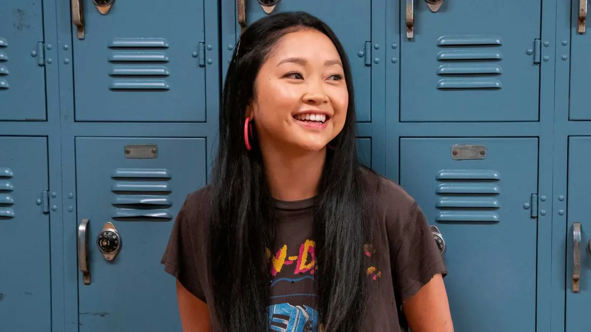 Lana Condor stars as a ghost in Netflix's Boo Bitch movie.