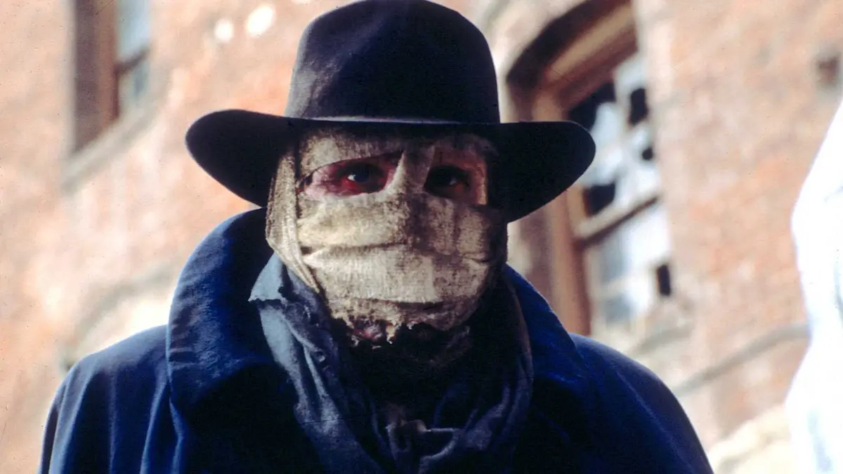 Darkman covered in bandages in Darkman