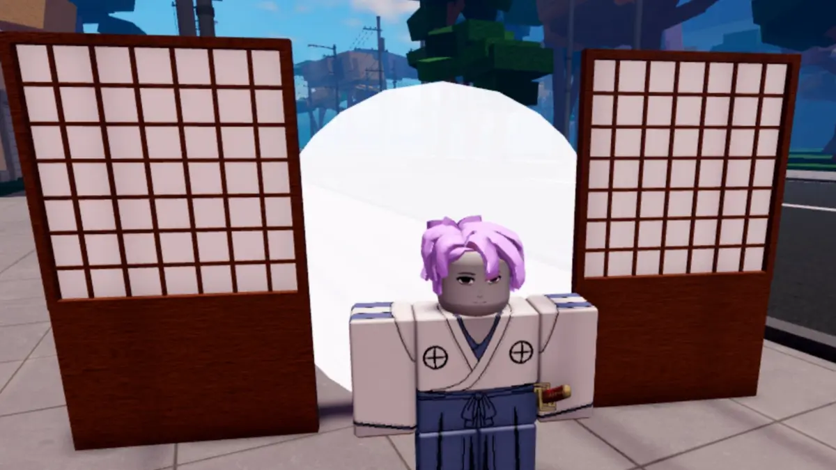 A Bleach-inspired Roblox character standing in front of a gate in the action RPG Hollow.
