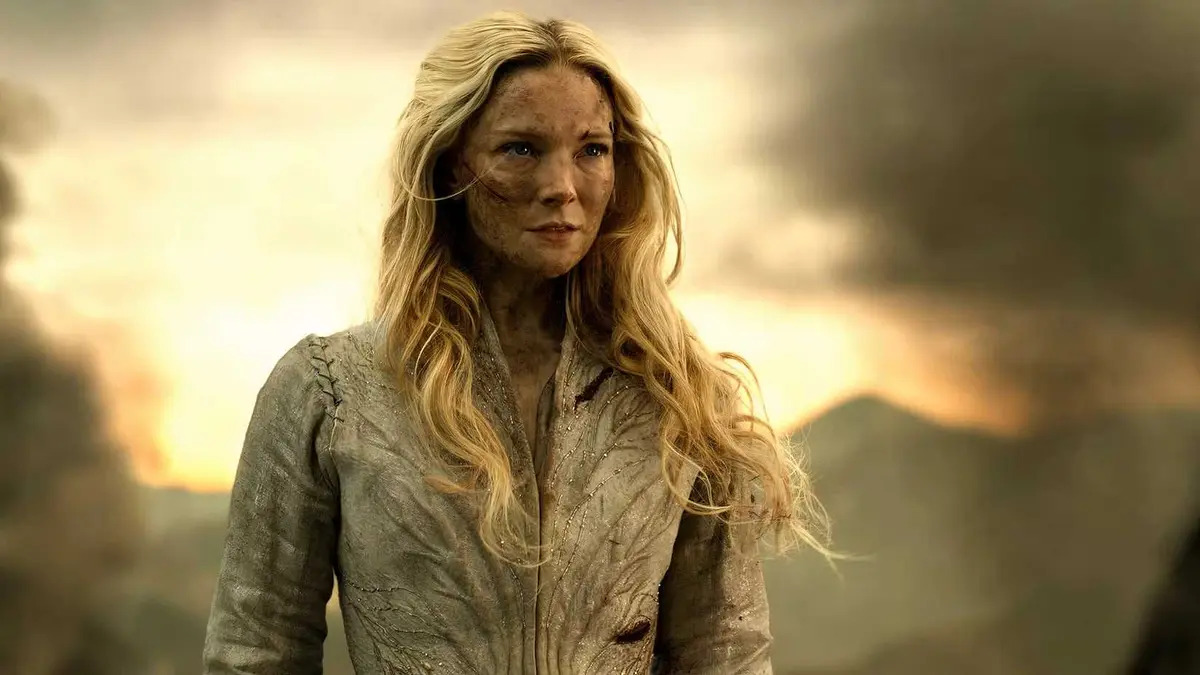 Morfydd Clark as Galadriel in The Lord of the Rings The Rings of Power season 2 finale (1)