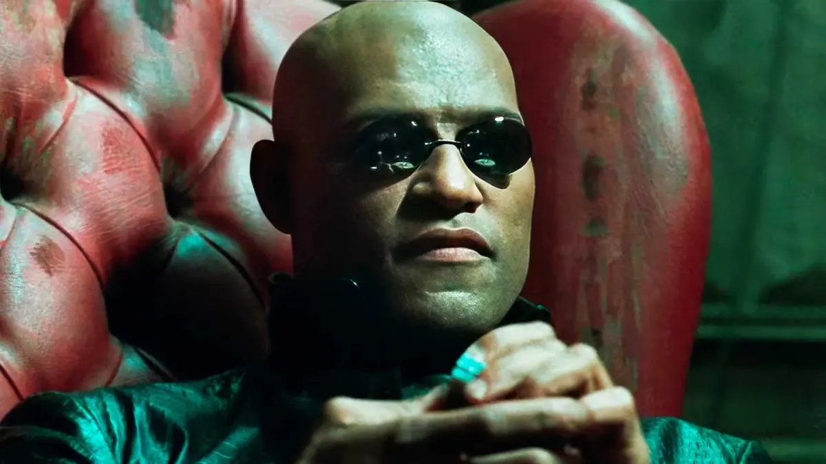 Laurence-Fishburne-as-Morpheus-in-The-Matrix