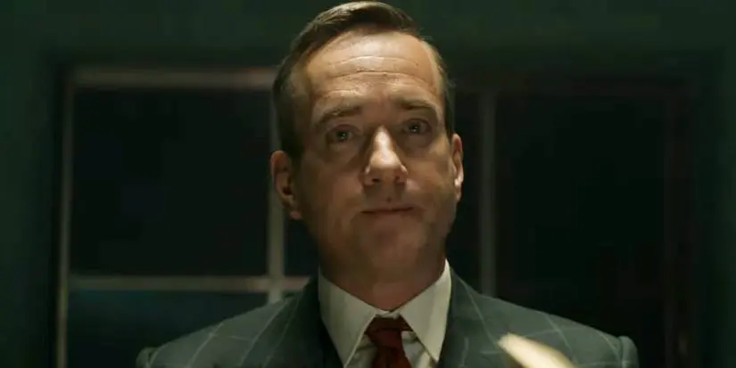 Matthew Macfadyen as Mr. Paradox talks to Deadpool in Deadpool & Wolverine