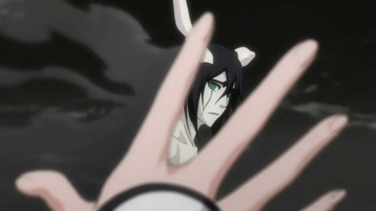 Ulquiorra Cifer turning to ash in Bleach anime