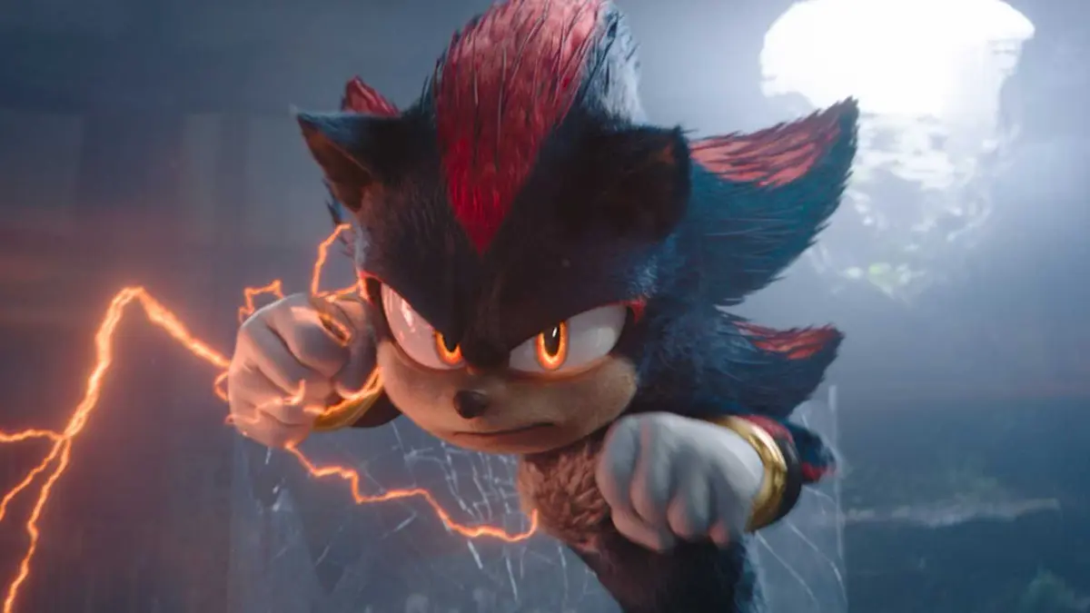 Shadow about to throw a punch in Sonic the Hedgehog 3