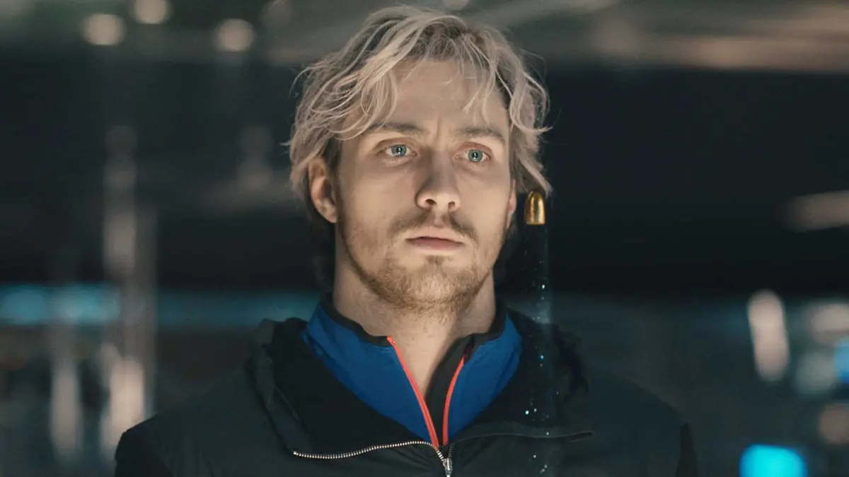 Aaron Taylor-Johnson's Quicksilver watching a bullet fly upwards in Avengers: Age of Ultron
