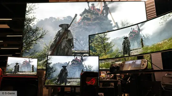 Phantom Blade Zero aspect ratio support - Multiple monitors displaying the action game.