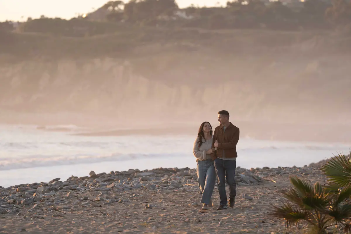 Chenford walking through the beach in The Rookie
