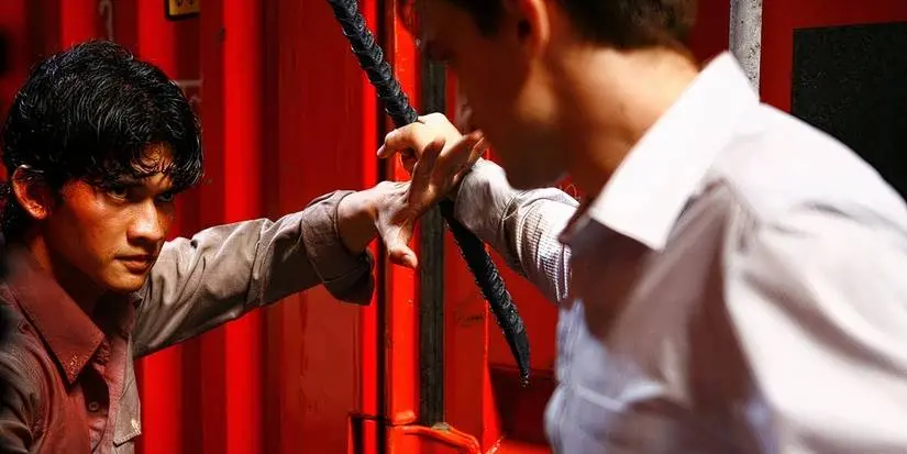 Iko Uwais fighting in Merantau