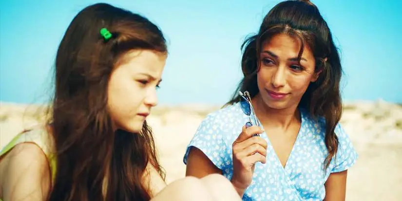 Indica Watson as Harper and Evin Ahmad as Erin Carter in Who Is Erin Carter episode 1