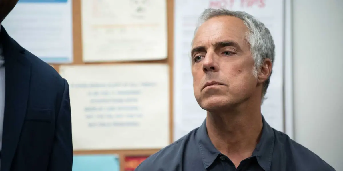 Titus Welliver as Harry Bosch in Bosch season 5 ep 1