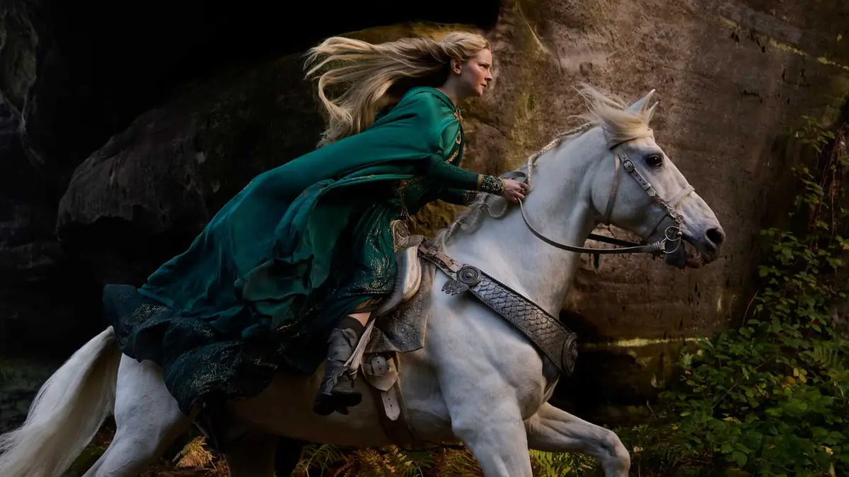 Galadriel riding a horse in Rings of Power