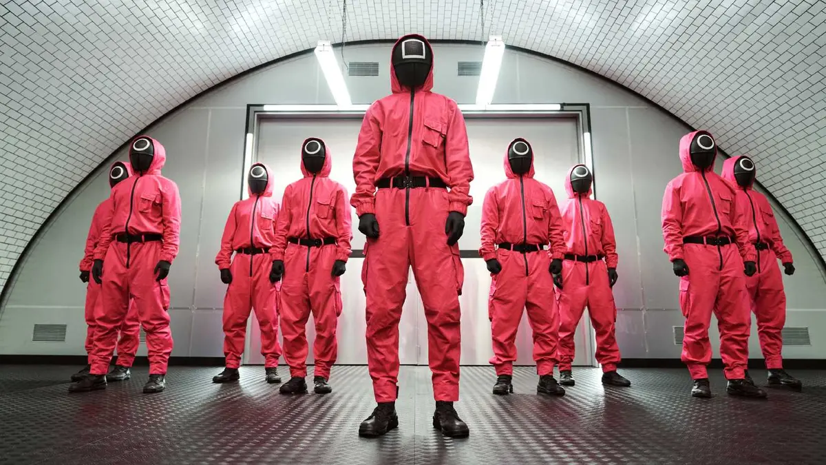 Pink guards in Squid Game