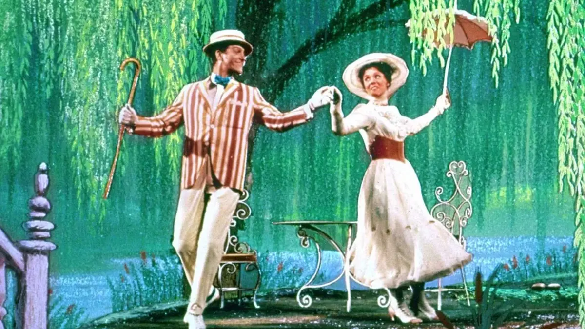 Mary and Bert dance in the cartoon in Mary Poppins