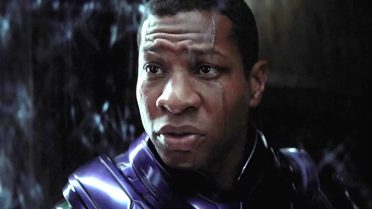 Jonathan Majors' Kang looking in thought in Ant-Man and the Wasp: Quantumania