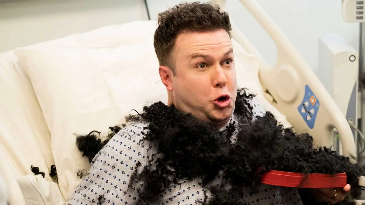 Taran Killam furious in a hospital bed in Angie Tribecca