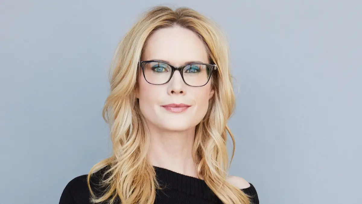 Stephanie March