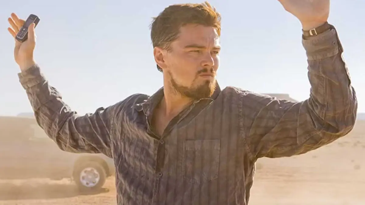 Leonardo DiCaprio in the desert in Body of Lies
