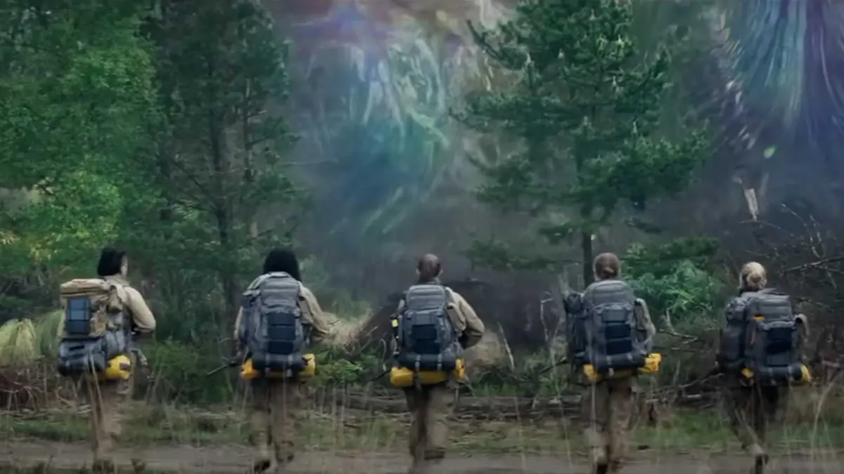 An armed group prepares to enter the Shimmer in Annihilation