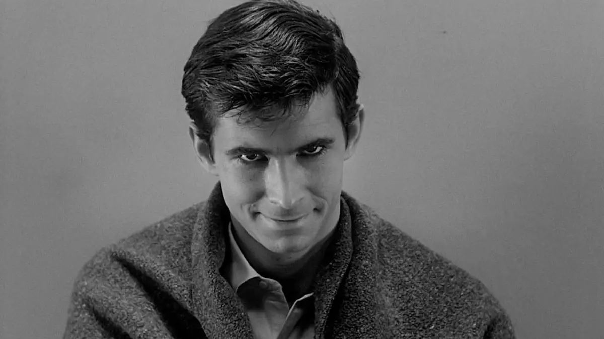 Anthony Perkins as Norman Bates staring into he camera at the end of Psycho (1960)