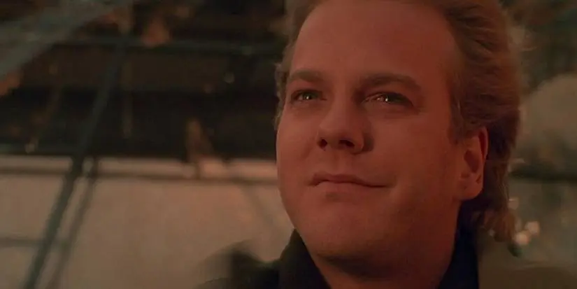 Nelson Wright, played by Kiefer Sutherland, facing the camer and looking whistful in Flatliners (1990)