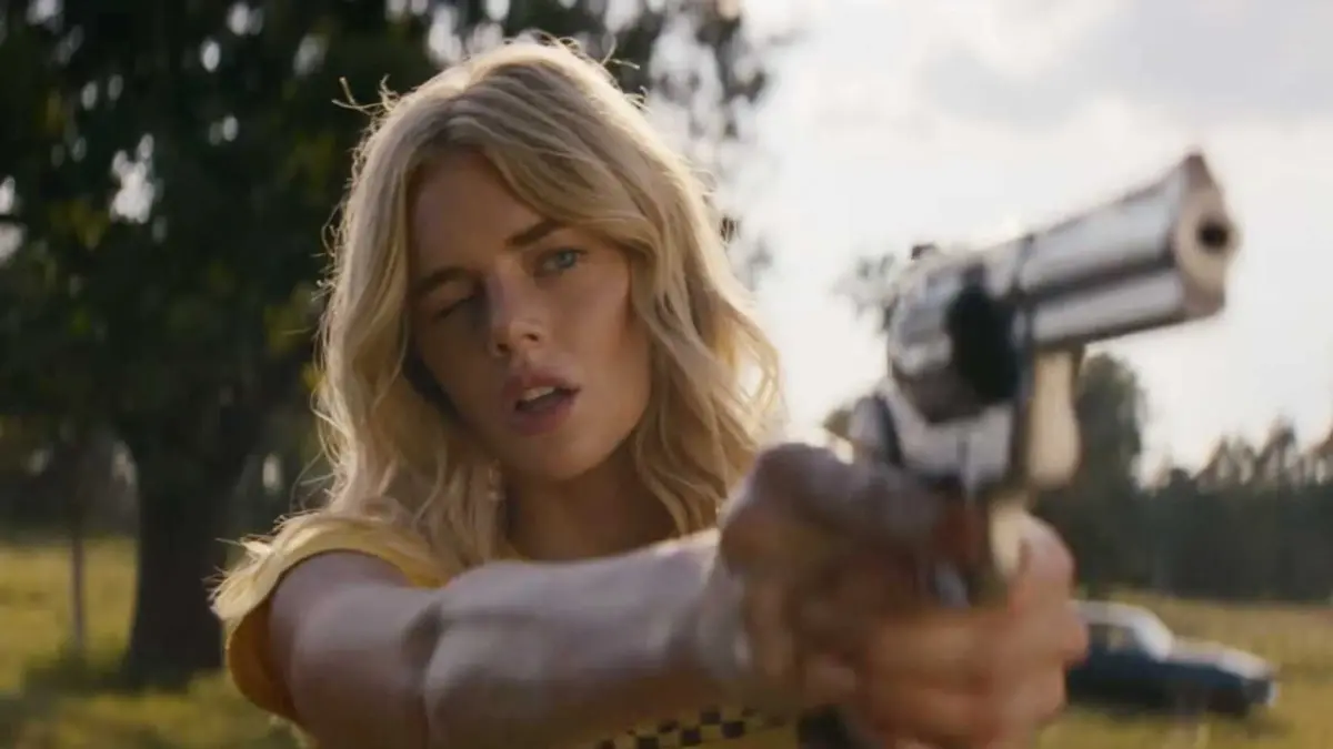 Samara Weaving in Carolina Caroline
