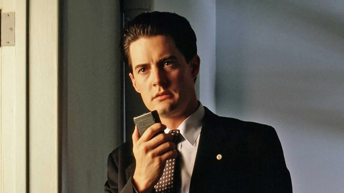 Kyle MacLachlan plays Dale Cooper in ABC's iconic Twin Peaks series.