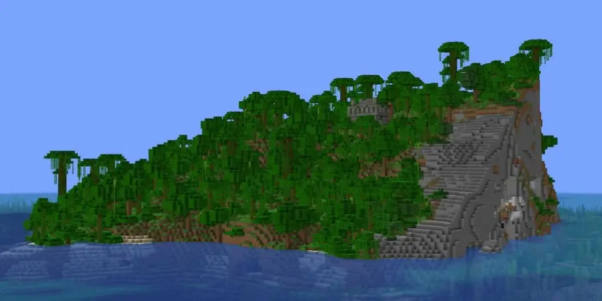 Island with a Jungle biome and Jungle Temple in the middle, surrounded by water in Minecraft.