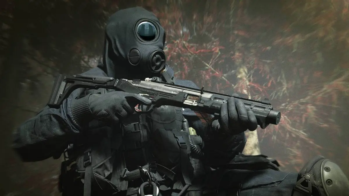 A soldier in MW4 DMZ wearing a gas mask.