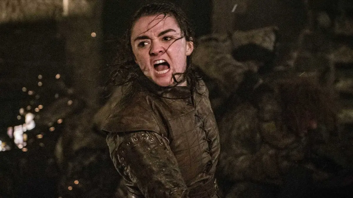 Maisie Williams as Arya Stark fighting during the Battle of Wintefell in Game of Thrones season 8