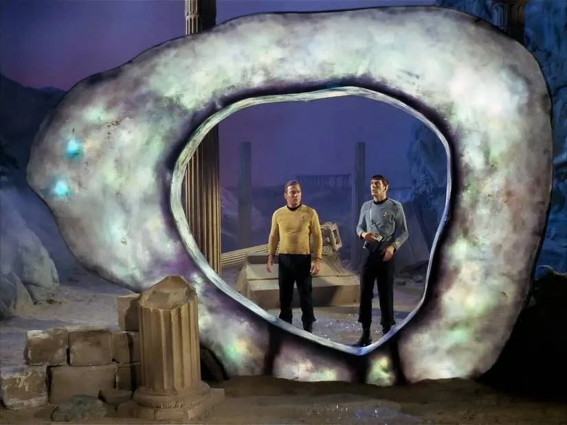 city-on-the-edge-of-forever-star-trek-kirk-spock-guardian