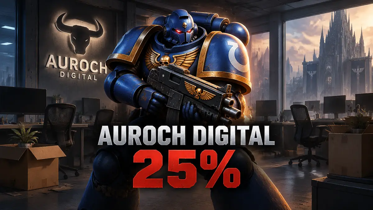 Космодесантник в силовой броне из Warhammer 40,000: Boltgun 2 с болтером на фоне пустеющей студии Auroch Digital